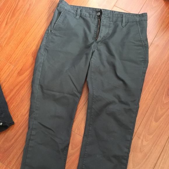 Levi's grey chinos - Picture 1 of 2
